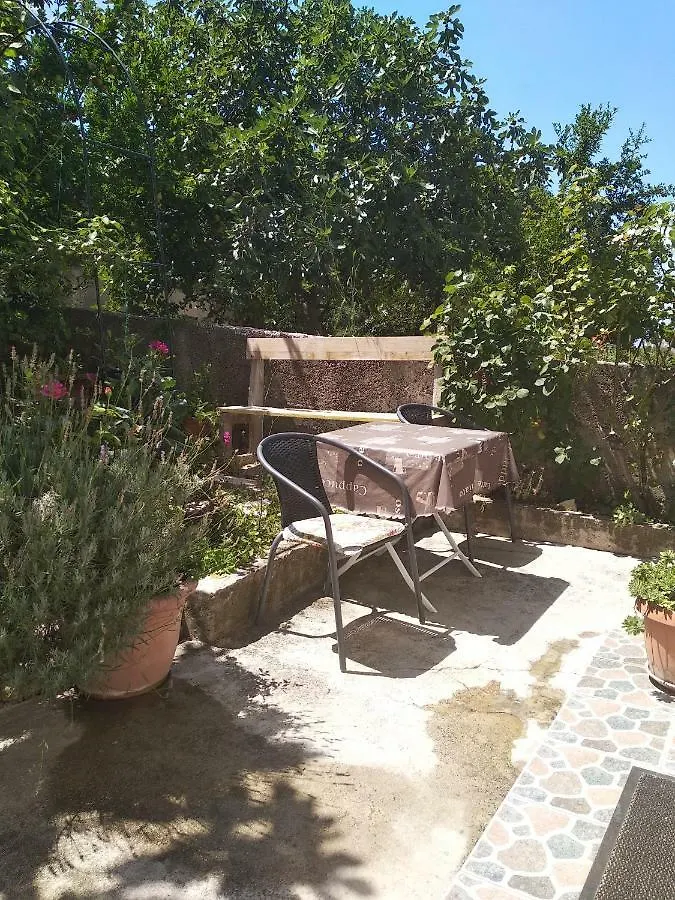 Apartment Fjaka Split